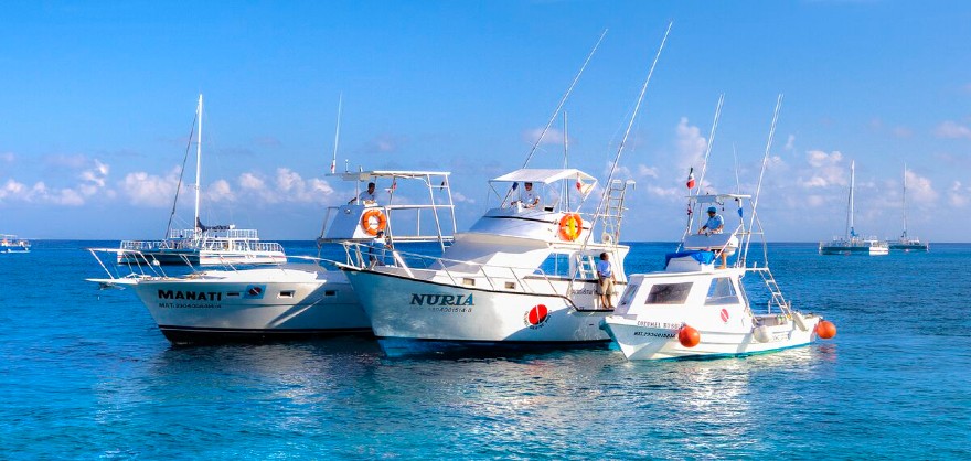 Cozumel ocean boats